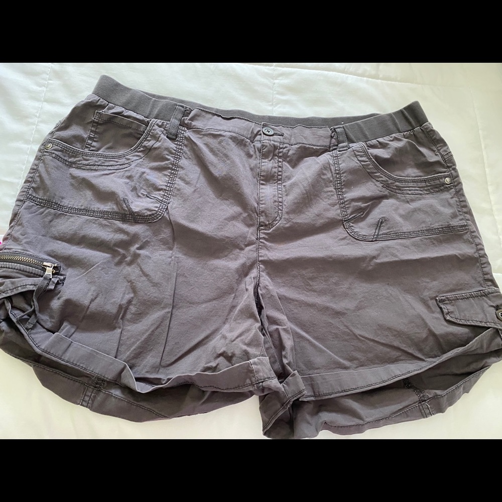 Maurice’s plus size cargo shorts